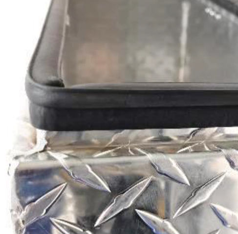 Small Lockable Aluminium Trailer Toolbox 660x230x235mm(26″ x 9″ x 9″)