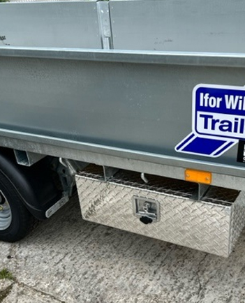 Small Lockable Aluminium Trailer Toolbox 660x230x235mm(26″ x 9″ x 9″)