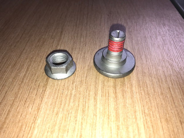 BLADE BOLT AND NUT TO SUIT MALONE Procut 3000 MP, Trailed 2600TC & 3000TC