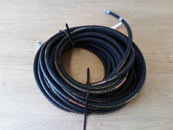 30 M Of 3/8 Hose With 3/8 BSP Straight Female / 3/8 BSP Male